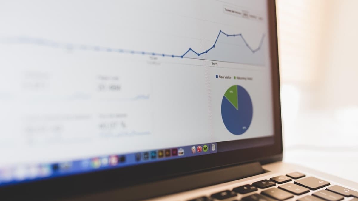 The Future of B2B Sales: Why Agentic AI is the New Operating System for Growth